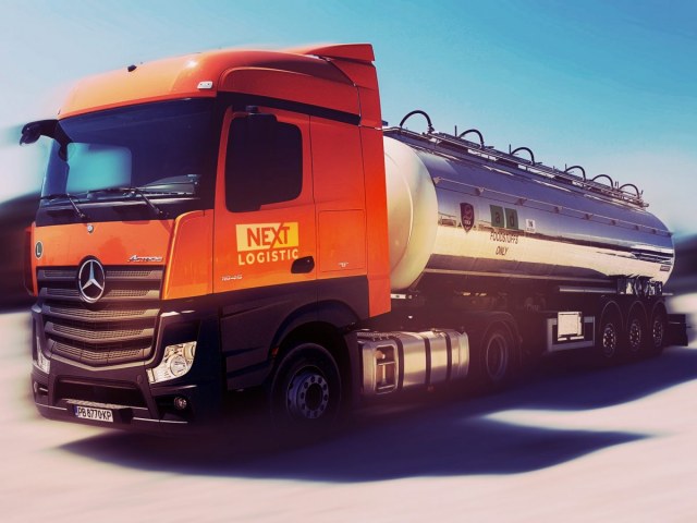 Nextlogistic Kamion tip cisterna za prevoz na hranitelni tovari