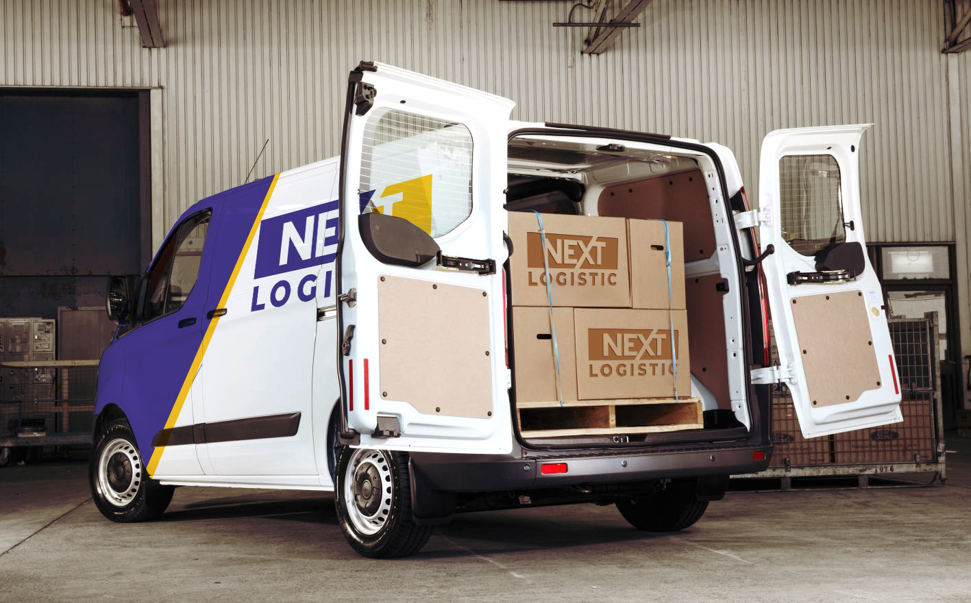 Nextlogistic Van loaded with boxes tied to a pallet